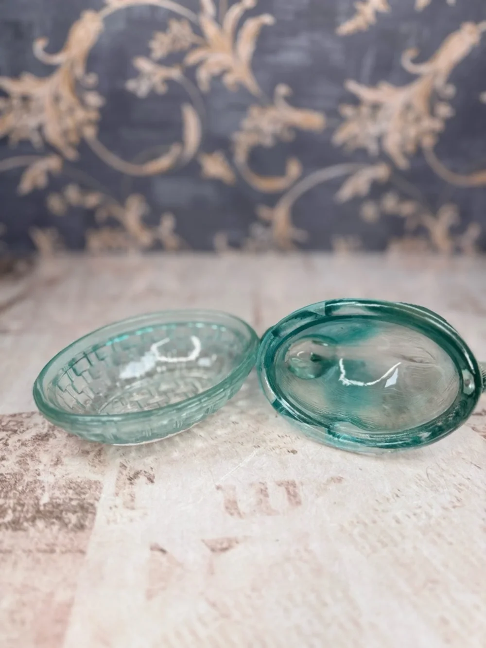 Vintage Green Glass Rabbit Covered Dish Bunny Trinket Box Candy Dish